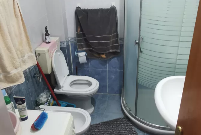 Shtepi me qera Apartament ne Tirane, 1+1, Mobilimi E mobiluar, Pagesa 40,000  Leke.