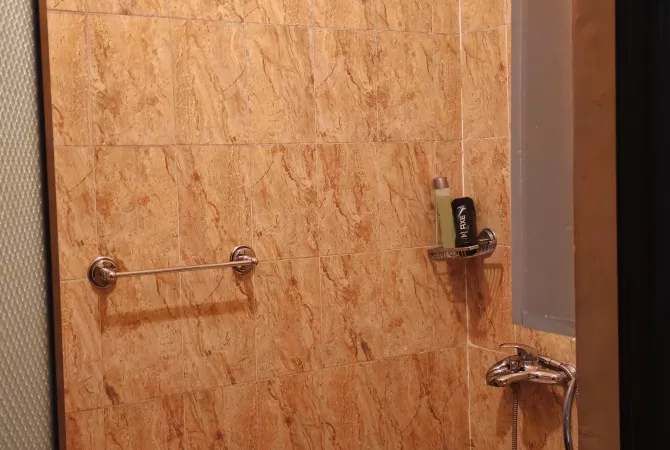 Shtepi ne shitje Apartament ne Tirane, 2+1, Mobilimi E mobiluar, Pagesa 130,000  Euro.