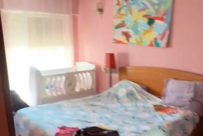 Shtepi me qera Apartament ne Tirane, 2+1, Mobilimi E mobiluar, Pagesa 700  Euro.