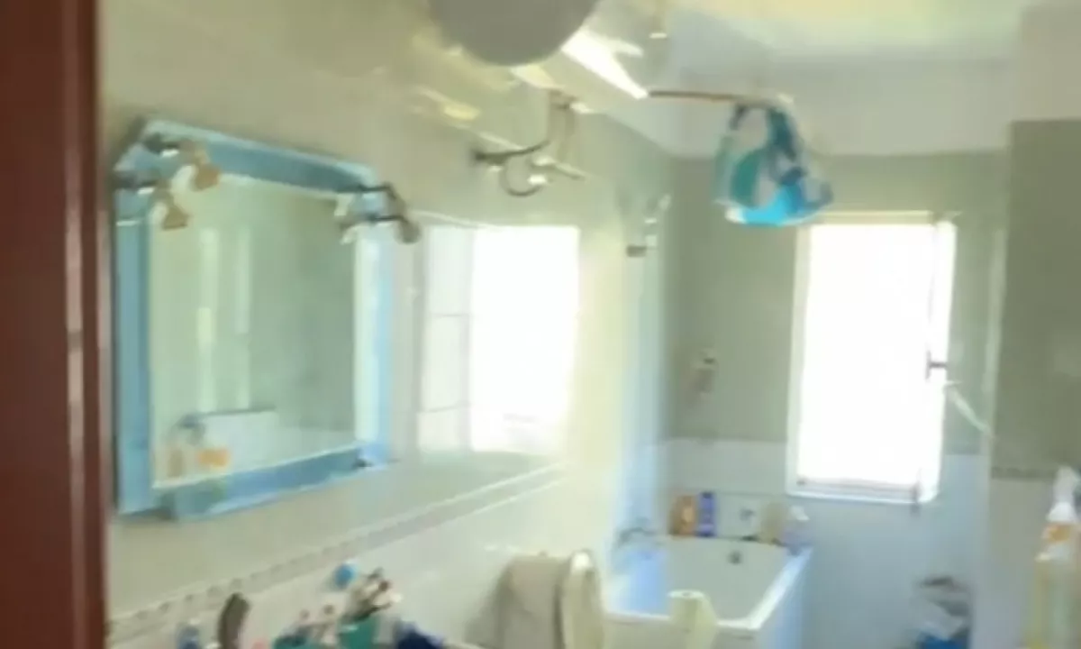 Shtepi me qera Apartament ne Tirane, 2+1, Mobilimi E mobiluar, Pagesa 700  Euro.