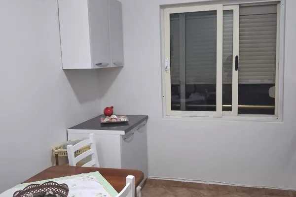 Casa in affitto 1+1 a Tirana - 40,000 Leke