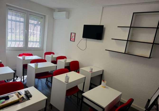 JEPET ME QERA PRANE 21 DHJETORIT!