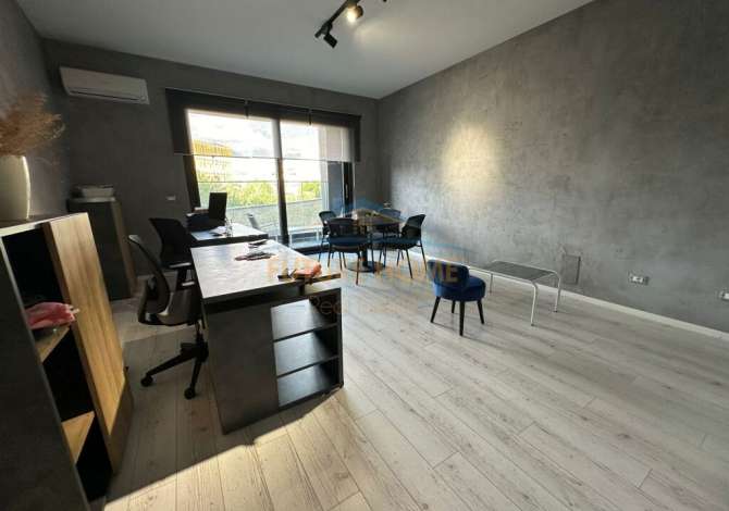Ambient biznesi me qera 3+1 ne Tirane - 1,500 Euro