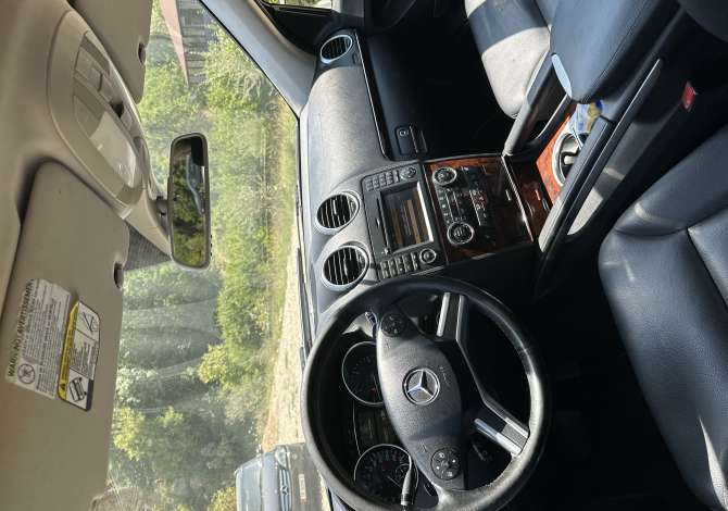 Auto in Vendita  a Tirana - 8,500 Euro