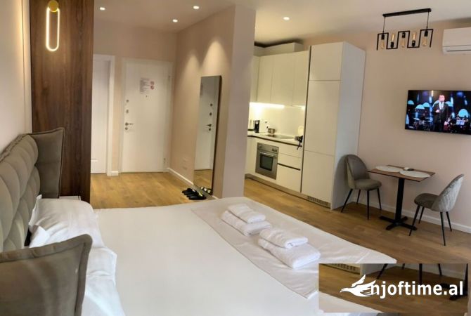 Shtepi me qera Garsoniere ne Tirane - 600 Euro