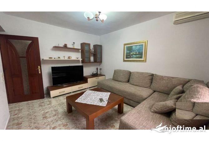 Shtepi me qera 2+1 ne Tirane - 500 Euro