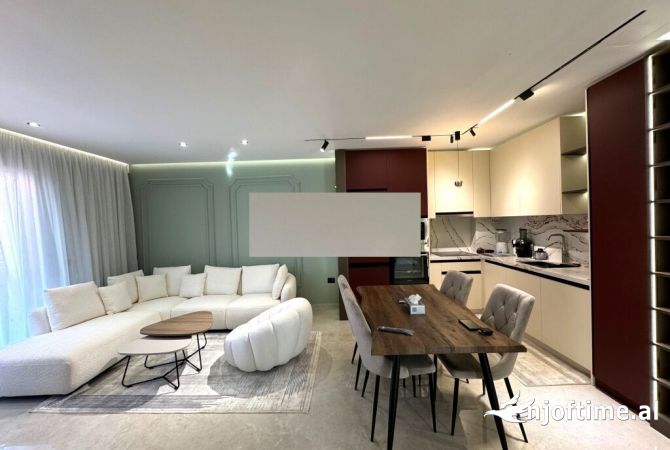 Shtepi me qera 2+1 ne Tirane - 750 Euro