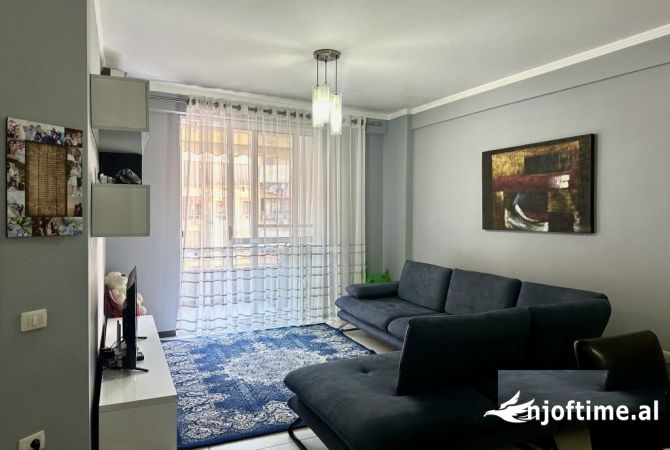 Shtepi ne shitje 2+1 ne Tirane - 105,000 Euro