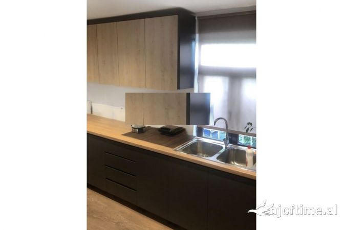 Shtepi ne shitje 1+1 ne Tirane - 90,000 Euro
