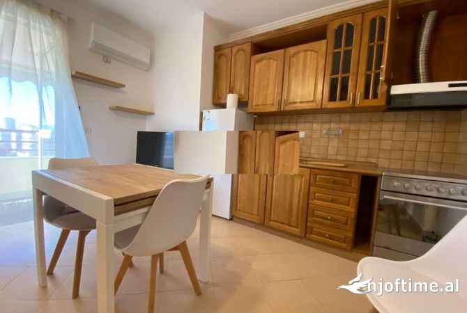 Shtepi me qera Garsoniere ne Tirane - 380 Euro