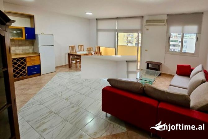 Shtepi me qera 2+1 ne Tirane - 650 Euro