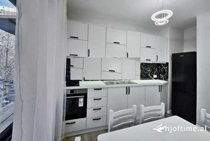Shtepi me qera 1+1 ne Tirane - 650 Euro
