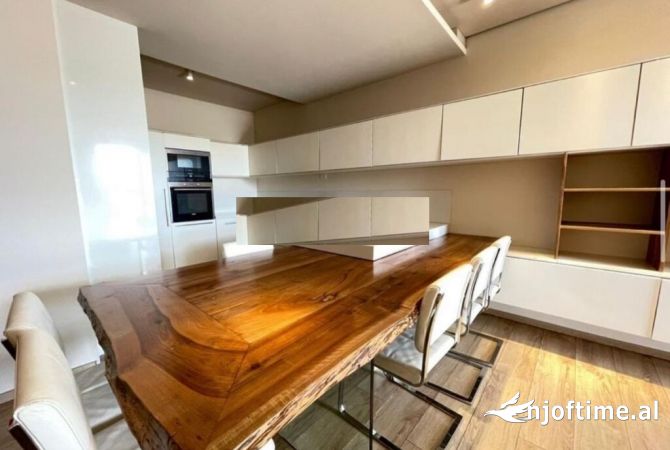 Jepet me Qira Apartament 2+1 te Liqeni i Thate!