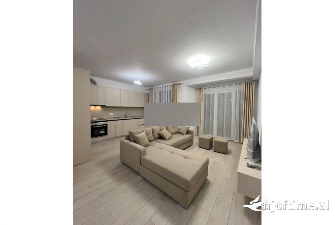 Jepet Me Qira Apartament 2+1 në River Residence