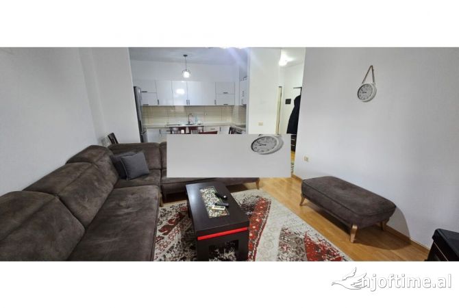 Shtepi me qera 2+1 ne Tirane - 500 Euro