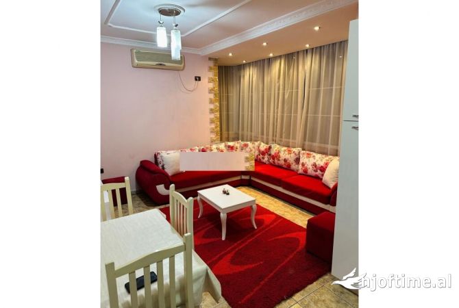 Shtepi me qera 2+1 ne Tirane - 650 Euro