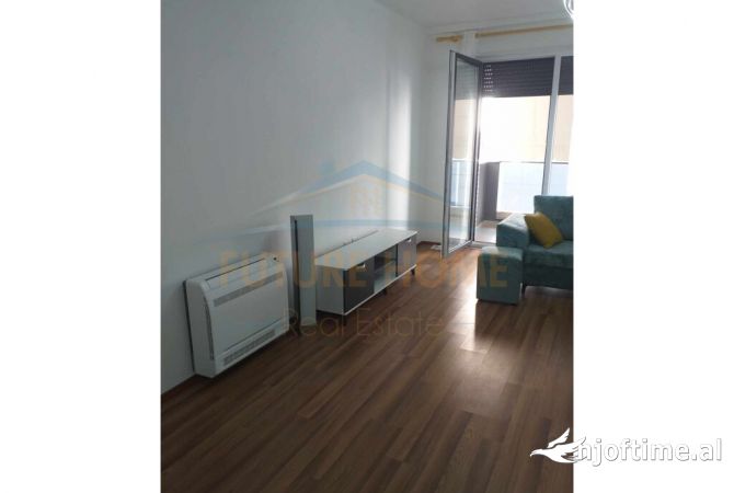 Shtepi me qera 2+1 ne Tirane - 500 Euro