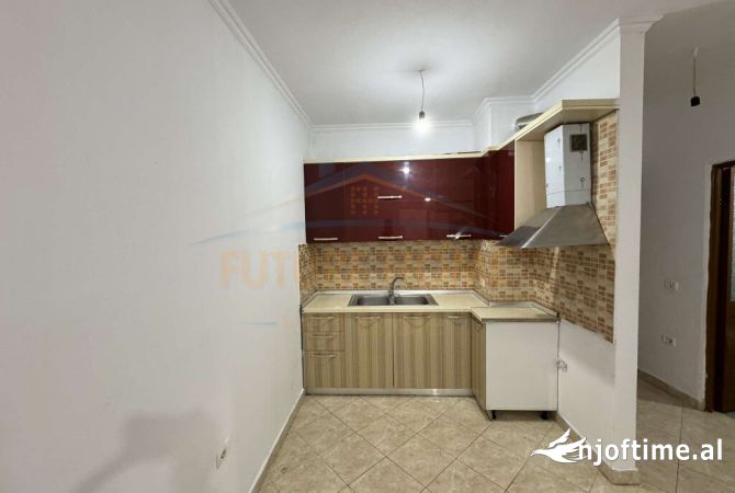Shtepi ne shitje 1+1 ne Tirane - 77,000 Euro