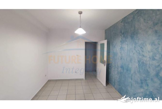 Ambient biznesi me qera 1+1 ne Tirane - 350 Euro