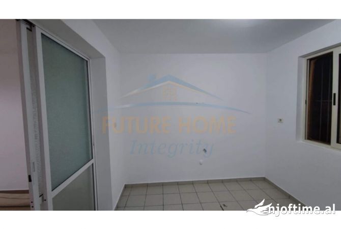 Ambient biznesi me qera 1+1 ne Tirane - 350 Euro
