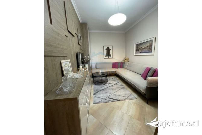 Shtepi ne shitje 1+1 ne Tirane - 86,000 Euro
