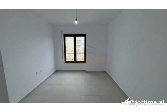 Apartament 2+1+Post Parkimi per Qera PER ZYRA