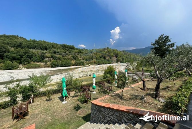 Shitet, Bujtine-Restorant , Ibe e Poshtme,Tirane.