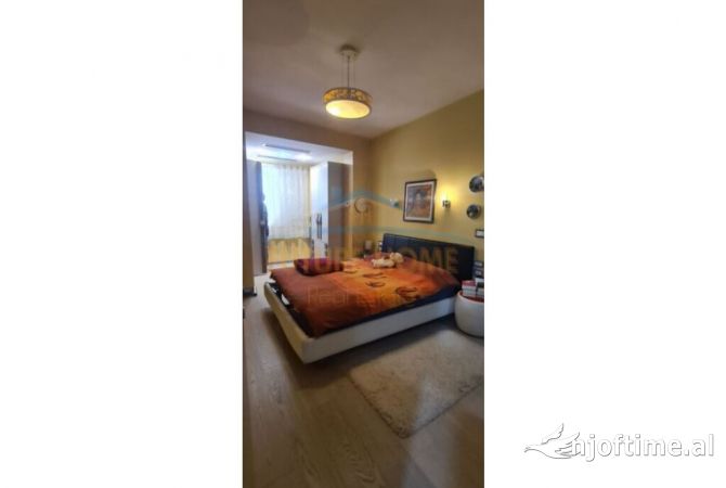 Shtepi me qera 2+1 ne Tirane - 550 Euro