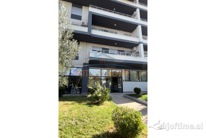 OKAZION  Shitje Apartament 2+1,Kinostudio !