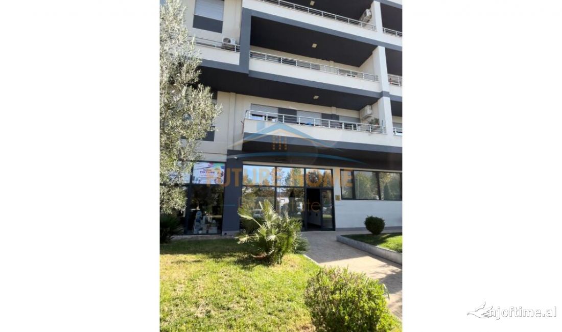 Shtepi ne shitje Apartament ne Tirane, 2+1, Mobilimi Pjeserisht e mobiluar, Pagesa 155,000  Euro.