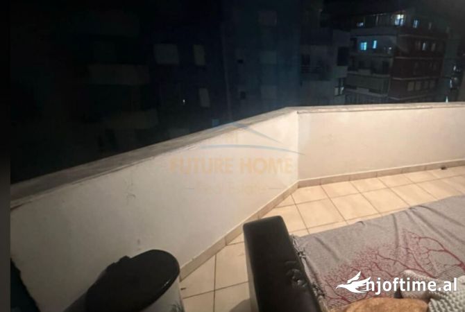 Shtepi ne shitje Apartament ne Tirane, 1+1, Mobilimi Bosh, pa mobiluar, Pagesa 74,000  Euro.