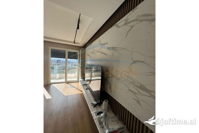 Shtepi me qera Apartament ne Tirane, 2+1, Mobilimi Pjeserisht e mobiluar, Pagesa 850  Euro.