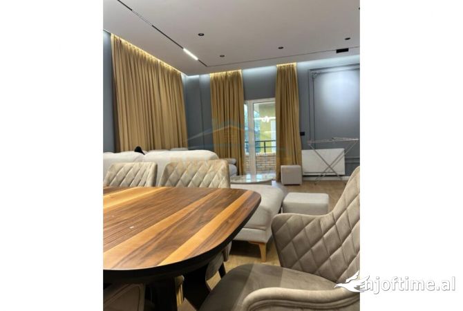 Shtepi me qera 2+1 ne Tirane - 1,100 Euro