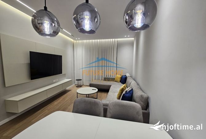 Shtepi me qera 2+1 ne Tirane - 1,000 Euro