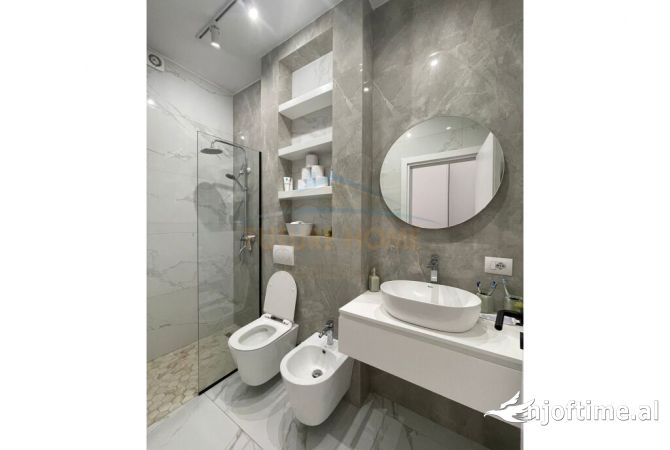 Shtepi me qera Apartament ne Tirane, 1+1, Mobilimi E mobiluar, Pagesa 900  Euro.