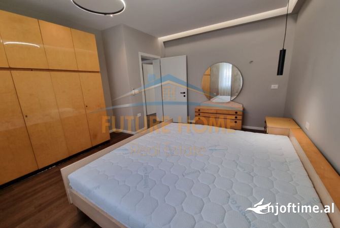 Shtepi me qera Apartament ne Tirane, 2+1, Mobilimi E mobiluar, Pagesa 800  Euro.