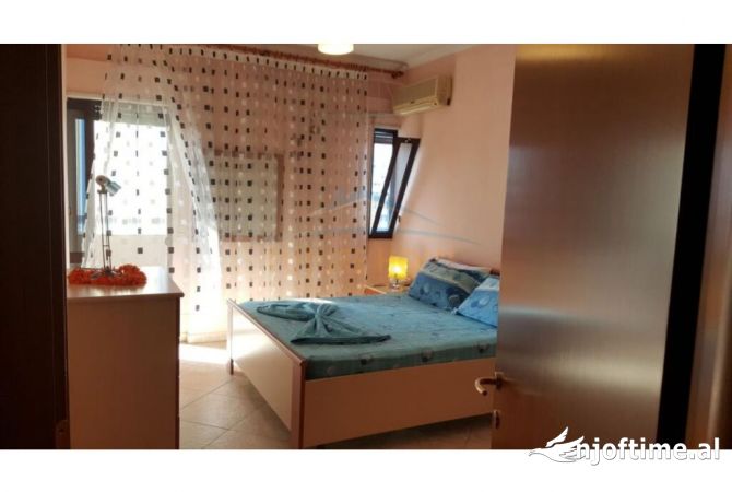 Shtepi me qera Apartament ne Tirane, 1+1, Mobilimi E mobiluar, Pagesa 500  Euro.