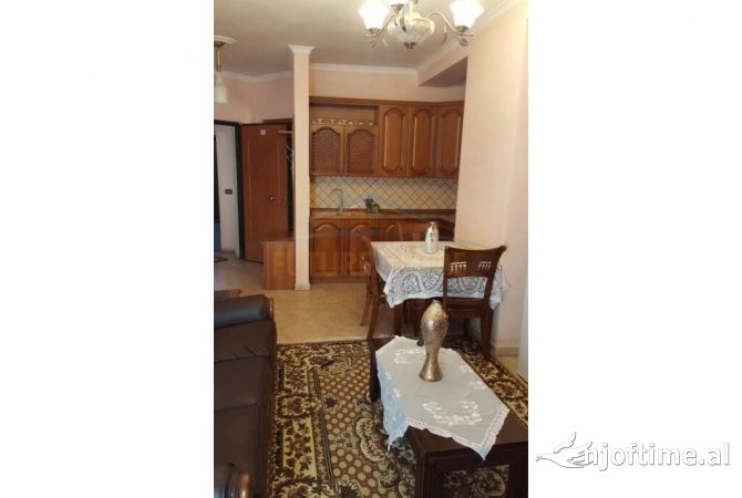 Shtepi me qera 1+1 ne Tirane - 500 Euro