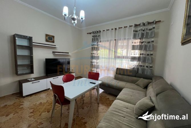 Shtepi me qera Apartament ne Tirane, 1+1, Mobilimi E mobiluar, Pagesa 600  Euro.