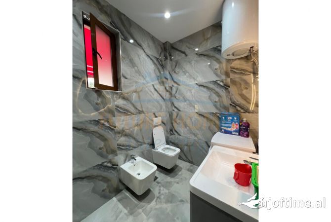 Shtepi me qera Apartament ne Tirane, 1+1, Mobilimi E mobiluar, Pagesa 600  Euro.