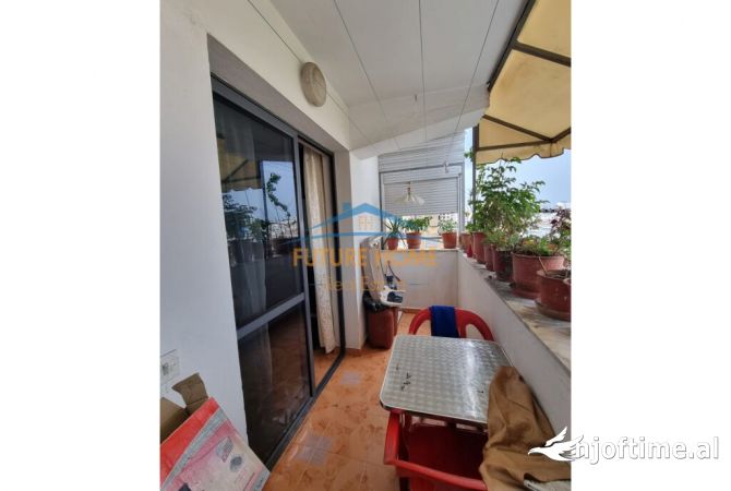 Shtepi ne shitje Apartament ne Tirane, 3+1, Mobilimi E mobiluar, Pagesa 139,000  Euro.