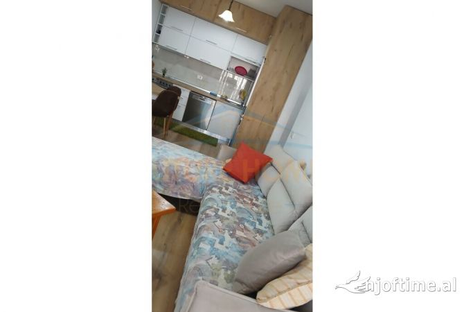 Shtepi me qera Apartament ne Tirane, 1+1, Mobilimi E mobiluar, Pagesa 600  Euro.