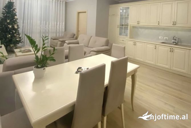 Shtepi ne shitje 3+1 ne Tirane - 195,000 Euro