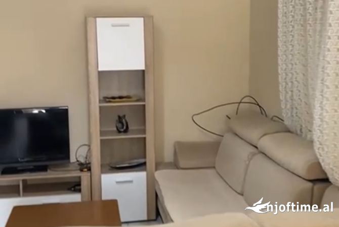 Shtepi me qera 2+1 ne Tirane - 450 Euro