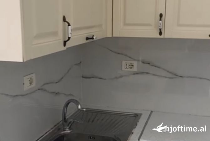Shtepi me qera 2+1 ne Tirane - 450 Euro