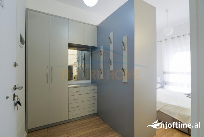 Shtepi ne shitje Apartament ne Tirane, Garsoniere, Mobilimi E mobiluar, Pagesa 72,000  Euro.