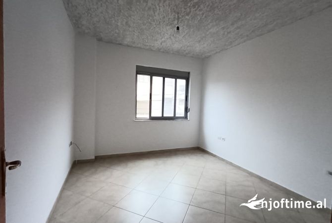 Shtepi ne shitje 2+1 ne Tirane - 140,000 Euro