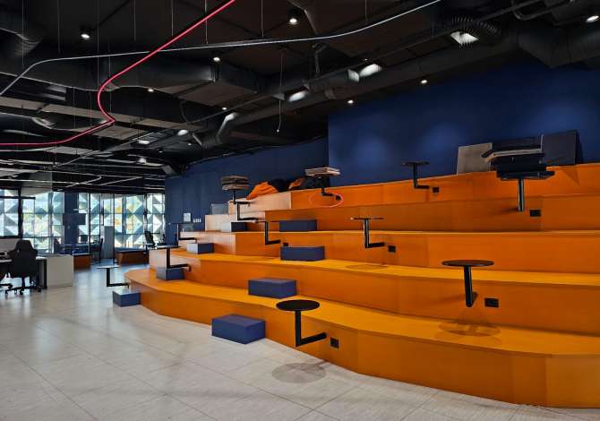 Jepet me qira ambient zyre - Kati i 3 Rainbow center (Bllok)