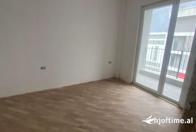 Shtepi ne shitje 1+1 ne Tirane - 76,000 Euro