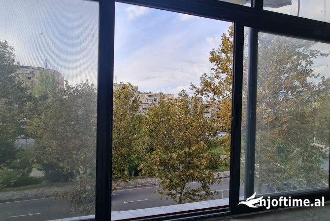 Shtepi ne shitje Apartament ne Tirane, 1+1, Mobilimi E mobiluar, Pagesa 103,000  Euro.